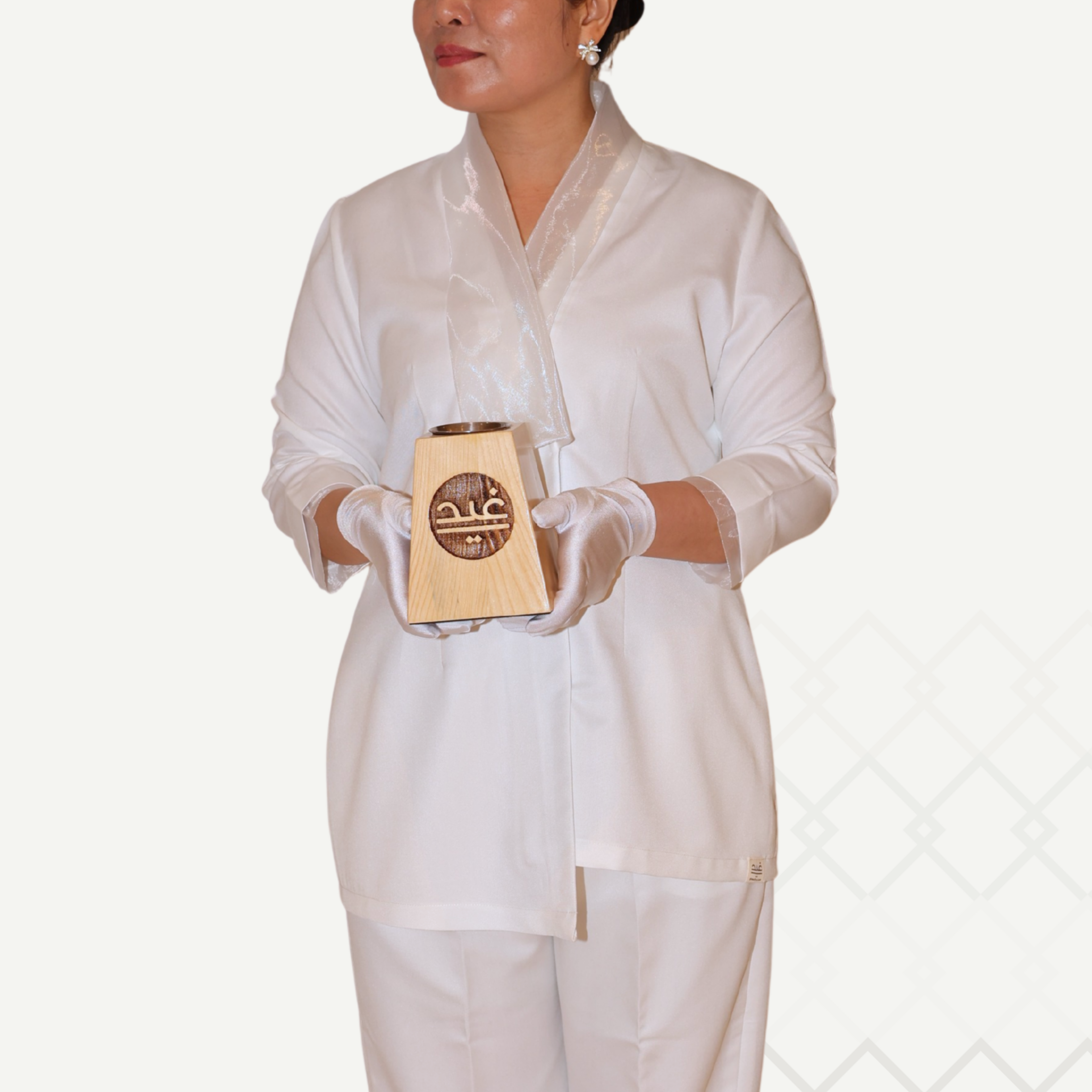 Shoug Off White Set طقم شوق